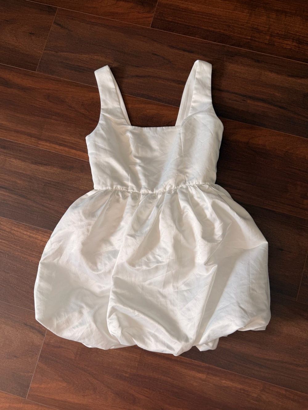 NWOT Lulus Regal Cutie White Satin Square Neck Bubble-Hem Mini Dress - Picture 3 of 4